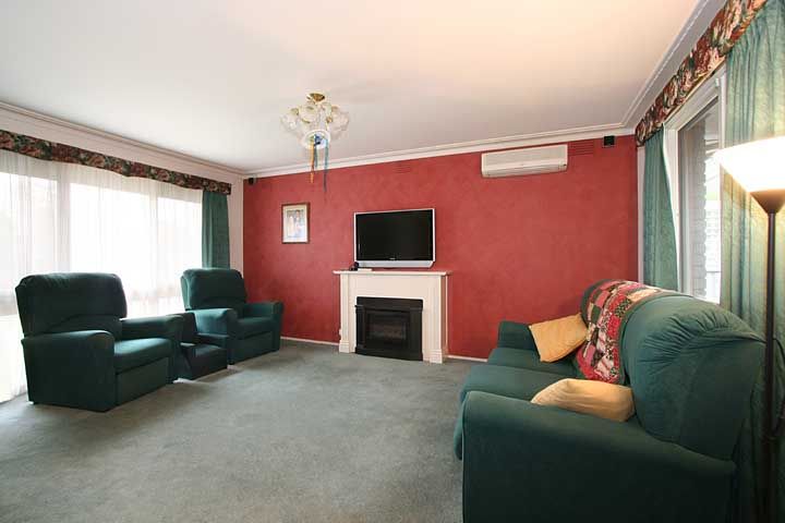2 Sycamore Crescent, BORONIA, VIC 3155