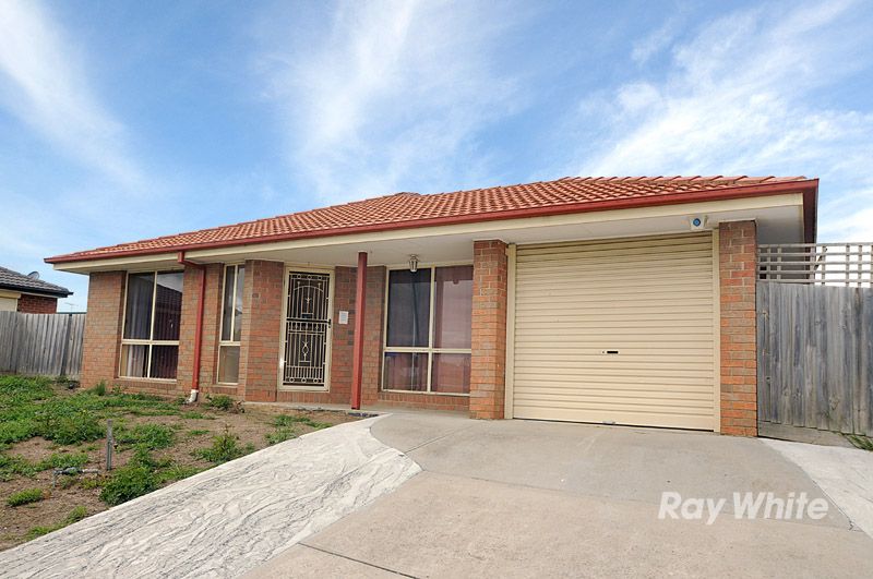 27 Genoa Way, CRANBOURNE VIC 3977