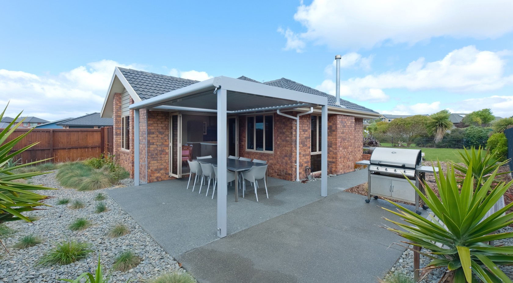 17 Sandalwood Place, WAIMAIRI BEACH, Christchurch City
