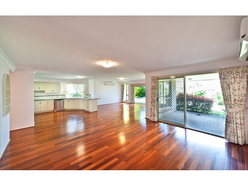 4 Cobble Court, NORMAN GARDENS QLD 4701