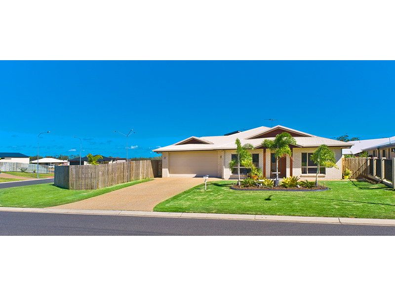 1 Frangipani Court, Norman Gardens QLD 4701