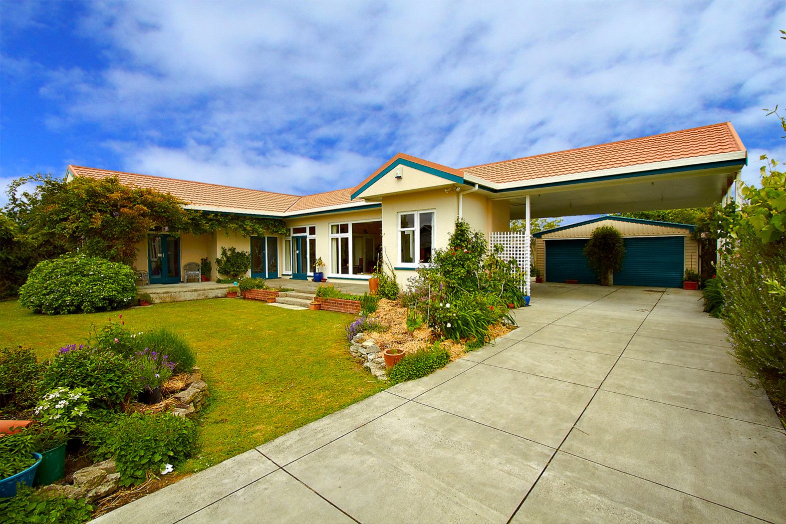 16 College Street, AWAPUNI, Palmerston North City