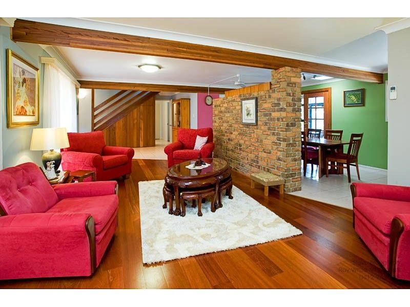 5 Winthrop Street, WISHART, QLD 4122