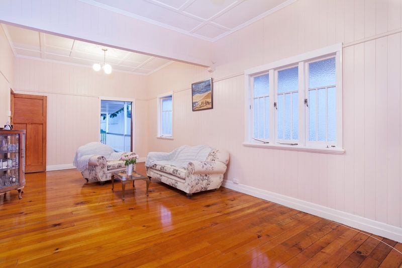 17  Wahroonga Road, ASHGROVE, QLD 4060