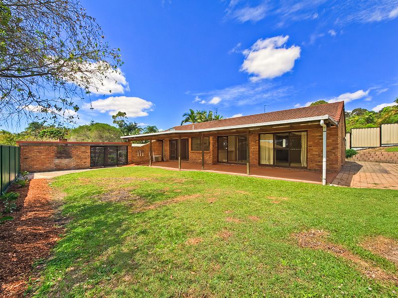 11 Dormello Drive, WORONGARY, QLD 4213