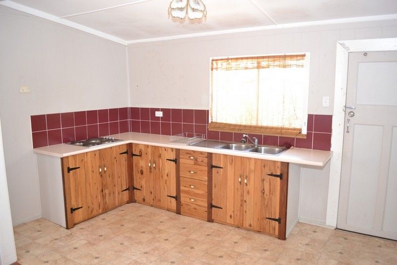 7 Jeffries Street, YEPPOON, QLD 4703