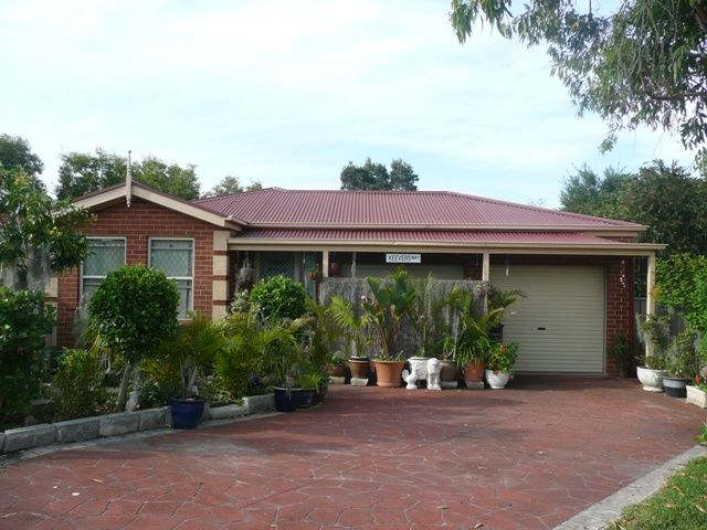 5 Sohrabi Place, LAKE MUNMORAH NSW 2259