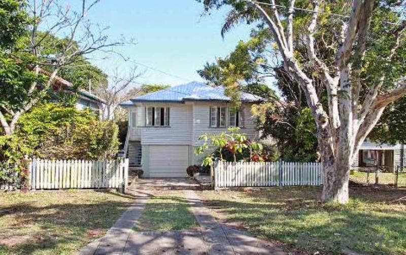 14 Vale Street, WAVELL HEIGHTS, QLD 4012