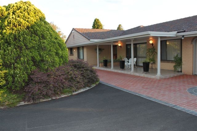 72 Charker Street, DARLING HEIGHTS, QLD 4350