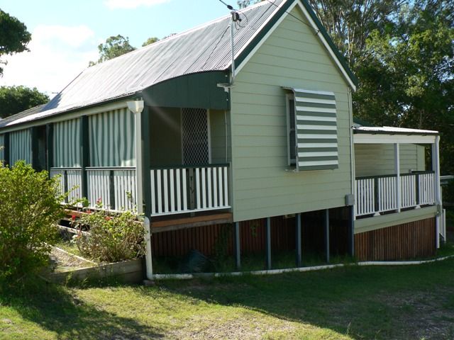 18 Hume Street, WOODEND, QLD 4305