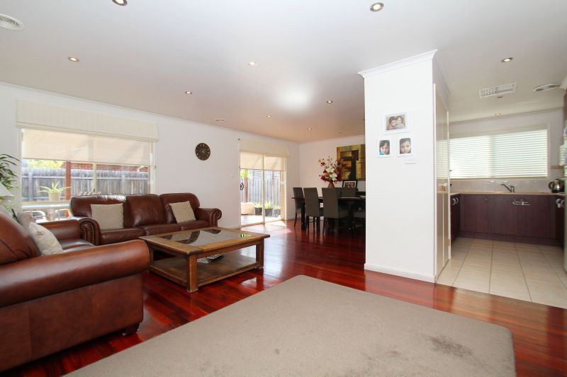 17 Parkhaven Avenue, KINGSBURY, VIC 3083