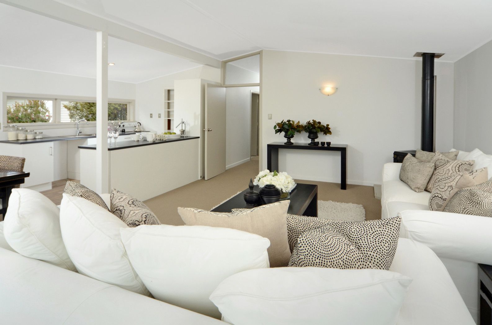 557 Glenfield Road, GLENFIELD, North Shore City