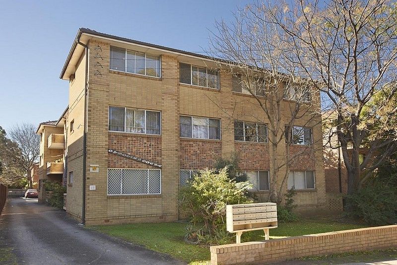 17 Caroline Street, WESTMEAD NSW 2145