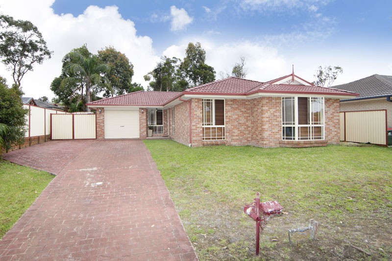 12 Hamlyn Road, HAMLYN TERRACE, NSW 2259