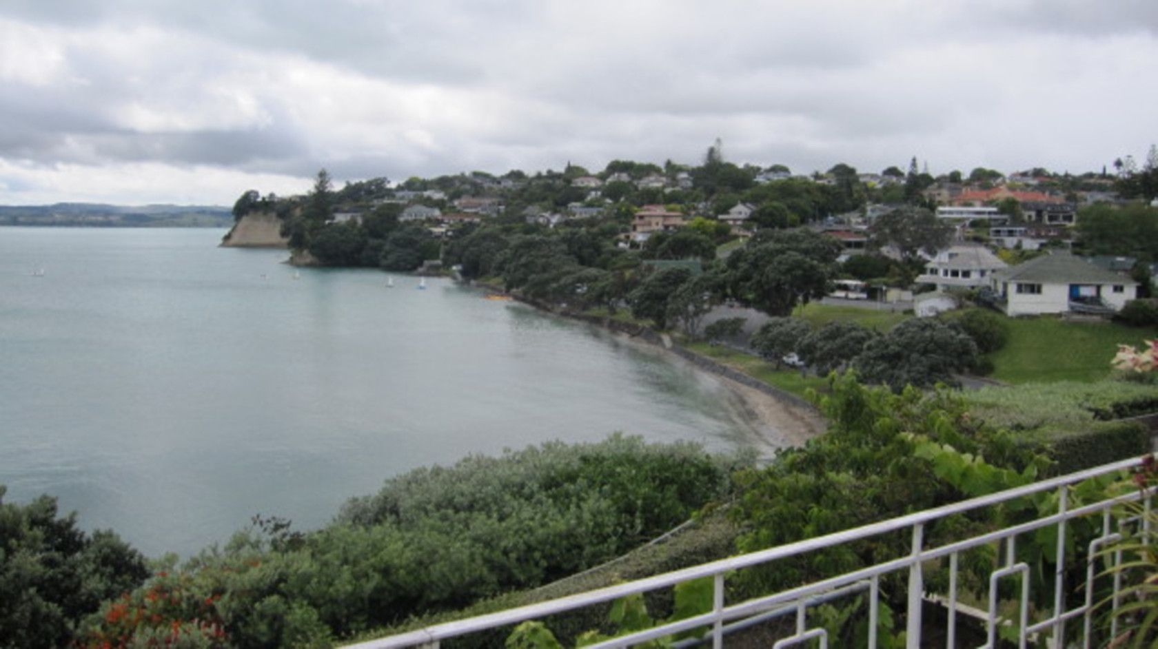 5 Marine Parade, MELLONS BAY, Manukau City