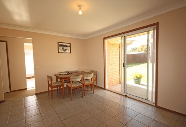 4 Waterworth Drive, NARELLAN VALE, NSW 2567