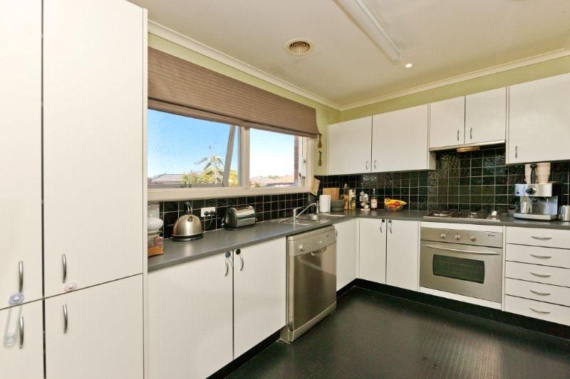 2/24 Golden Avenue, CHELSEA, VIC 3196