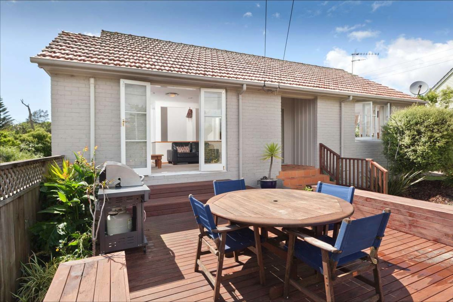 23 Tahapa Crescent, MEADOWBANK, Auckland City