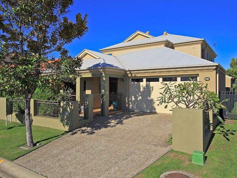 22 Blue Ridge Crescent, VARSITY LAKES, QLD 4227