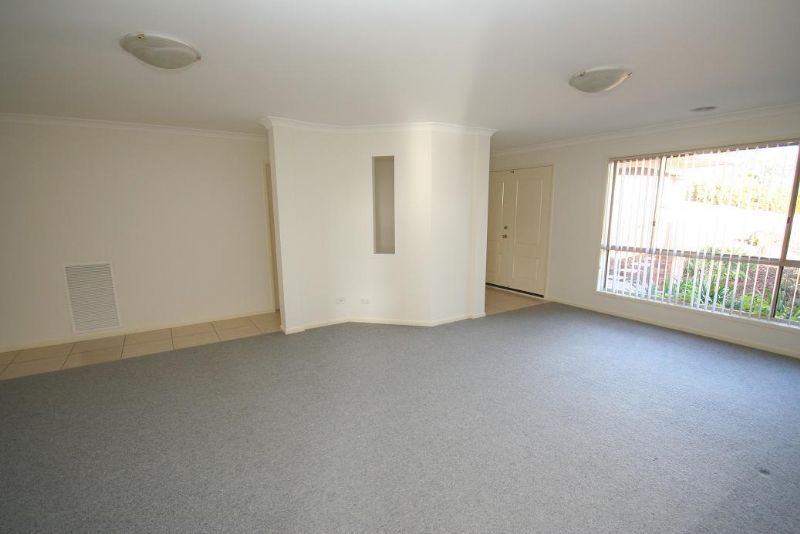 128 Waterfall Drive, JERRABOMBERRA, NSW 2619