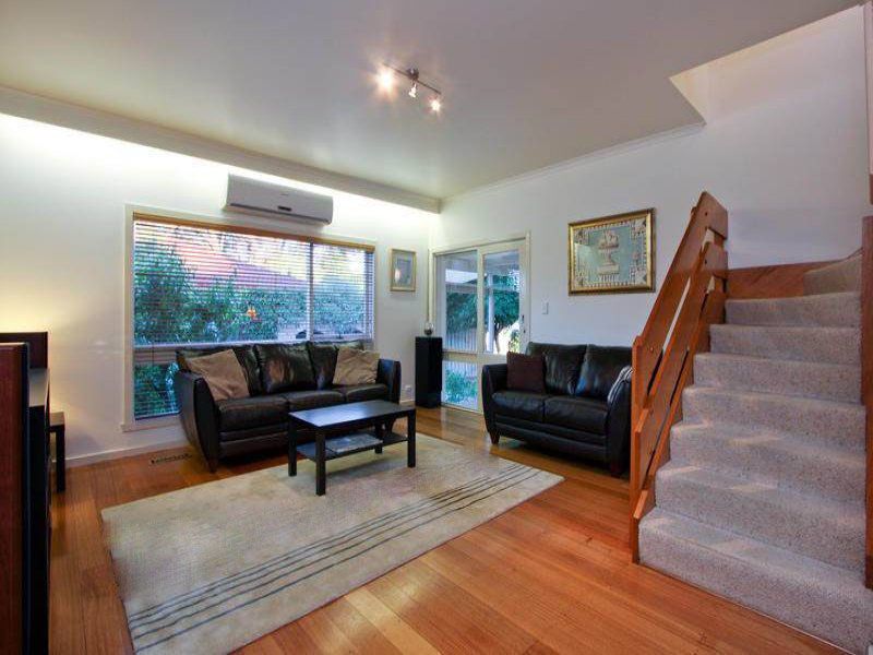 1 Tunbridge Way, FERNTREE GULLY, VIC 3156
