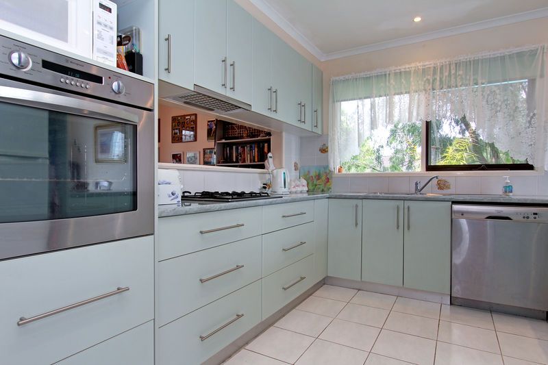 61 Carrathool Avenue, ROSEBUD, VIC 3939