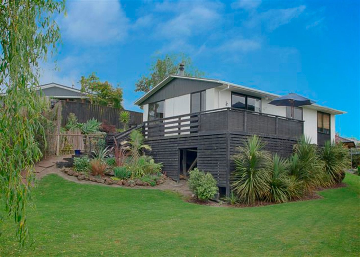 WAIUKU, Franklin