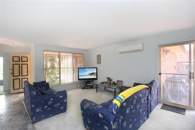 10 Mather Drive, BONNELLS BAY, NSW 2264
