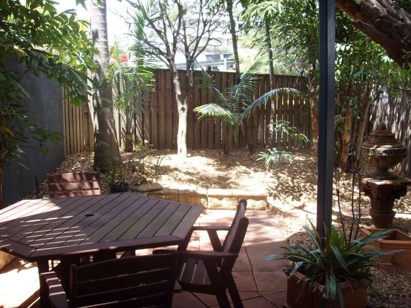 1/217 Baroona Road, PADDINGTON, QLD 4064