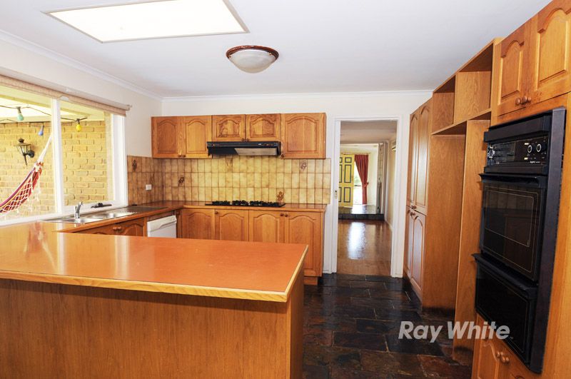 9 Lillee Close, WANTIRNA SOUTH, VIC 3152
