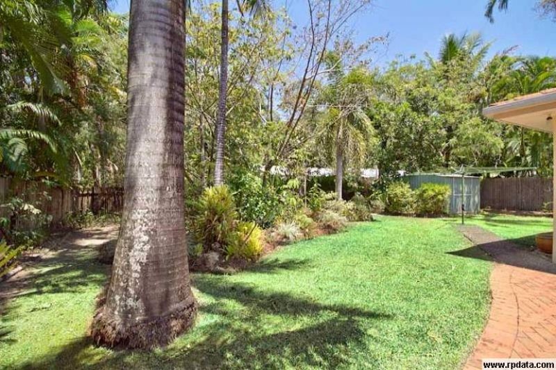 30 Eddy Street, CLIFTON BEACH, QLD 4879