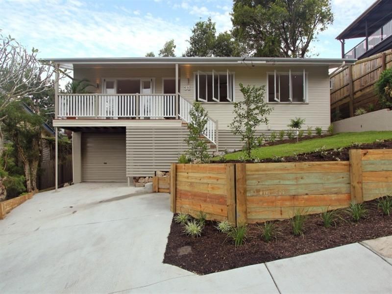 31 Kaye Street, BARDON, QLD 4065