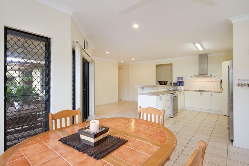 10 Vetiver Street, TRINITY PARK, QLD 4879