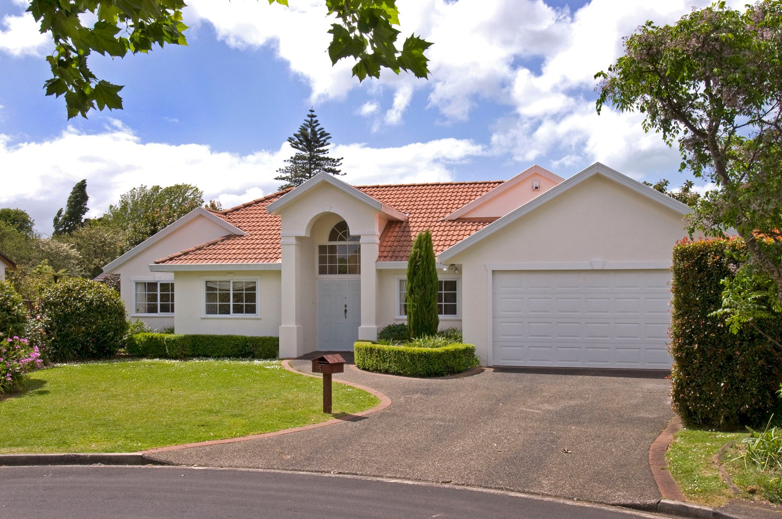15 Uldale Place, Cumbria Downs, Manukau City
