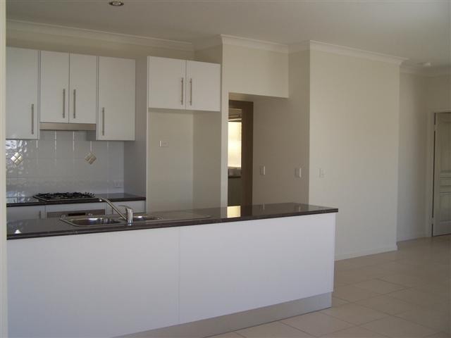 48 Skyline Drive, GLADSTONE CENTRAL, QLD 4680
