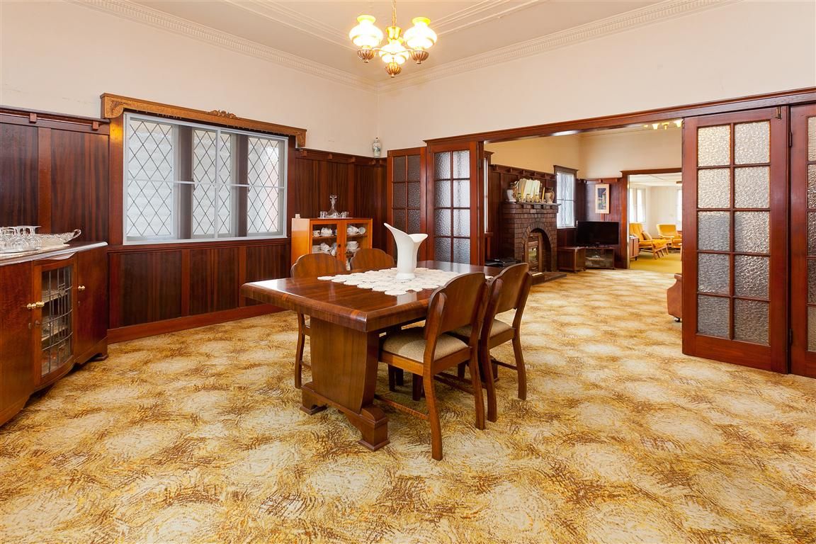 18 Lamette Street, HOLLAND PARK, QLD 4121