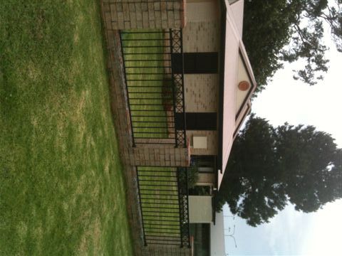 1 Albion Street, KEARNEYS SPRING, QLD 4350