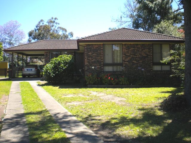 4 Alverstoke Close, BOMADERRY NSW 2541