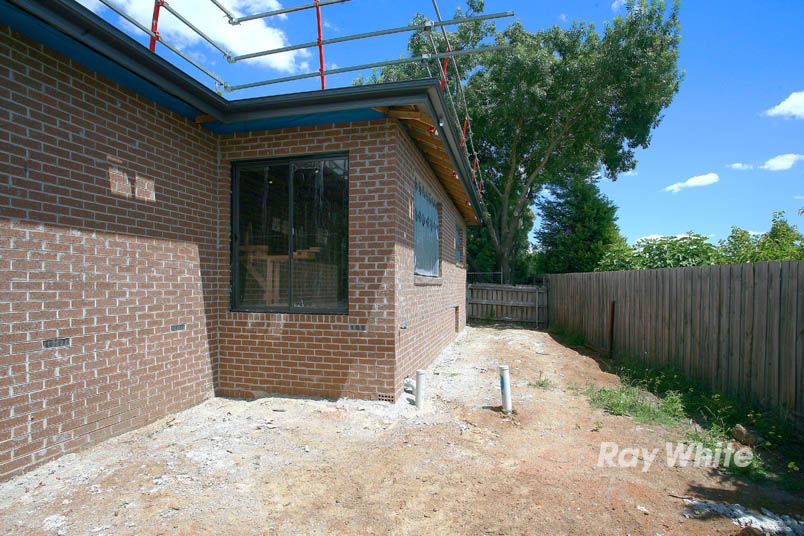 2/2 Quirk Street, ENDEAVOUR HILLS, VIC 3802