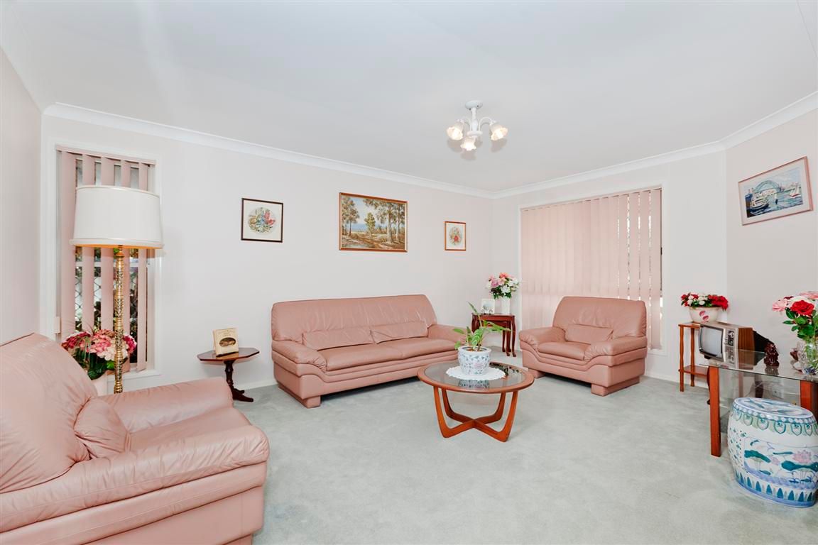 18 Lindeman Place, EIGHT MILE PLAINS, QLD 4113
