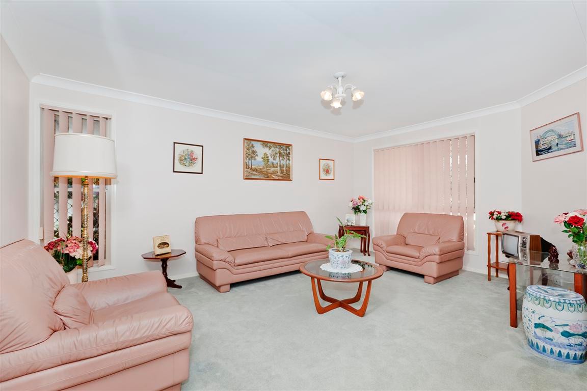18 Lindeman Place, EIGHT MILE PLAINS, QLD 4113