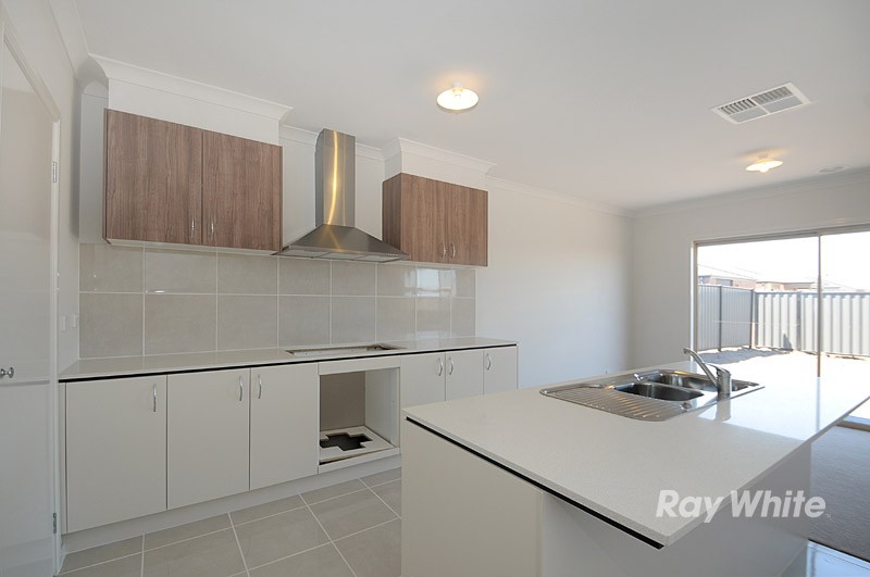 Lot 222 Camolina Way, CRANBOURNE, VIC 3977