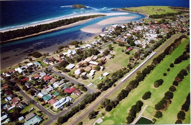 9 North Street, MINNAMURRA, NSW 2533