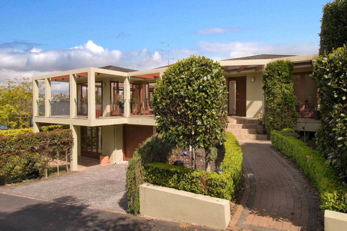 17 Page Point, Mellons Bay, Manukau City Real Estate Ray White New