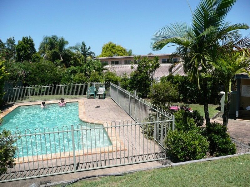 63 Olsen Avenue, LABRADOR QLD 4215