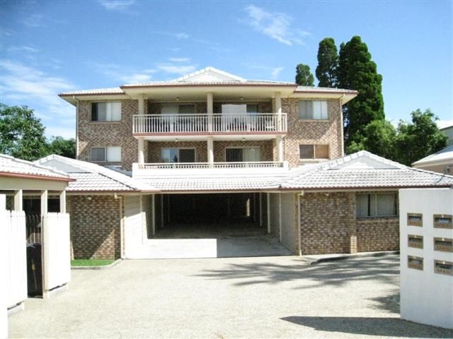 31 Crown Street, HOLLAND PARK WEST QLD 4121