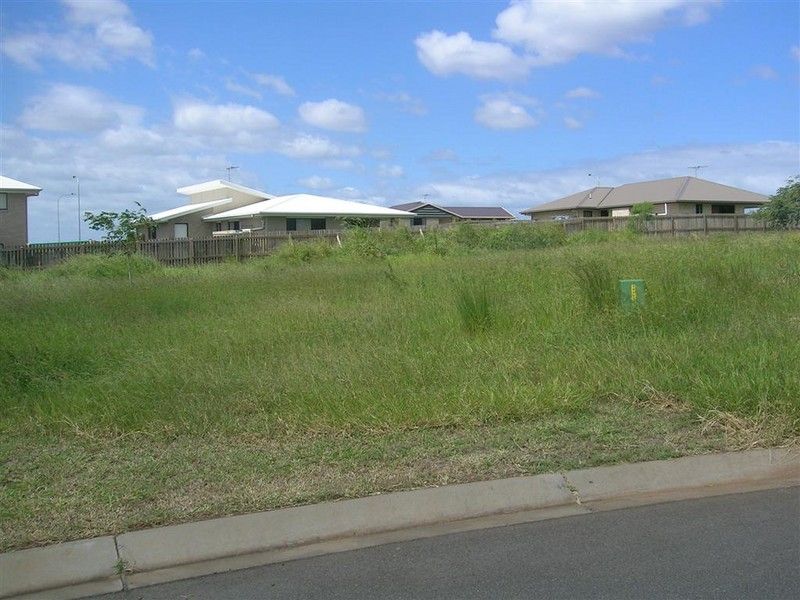 13 Mitchell Court, GRACEMERE QLD 4702