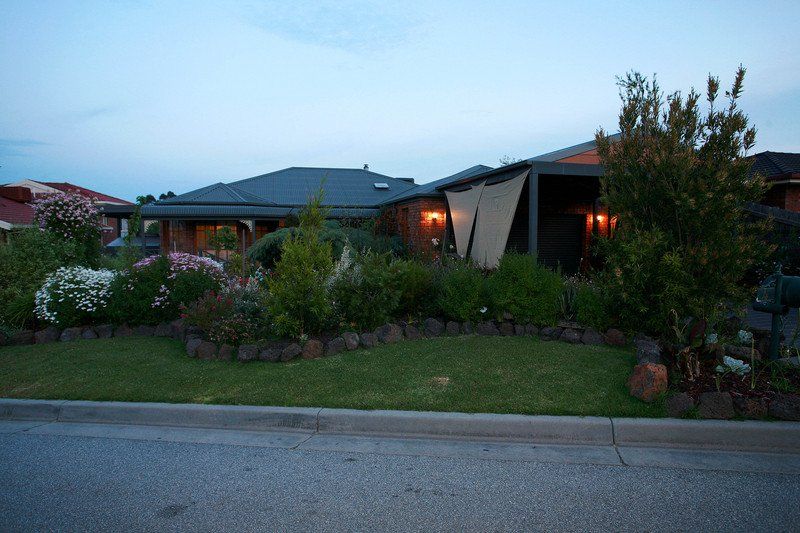 4 Falcon Close, BLIND BIGHT VIC 3980