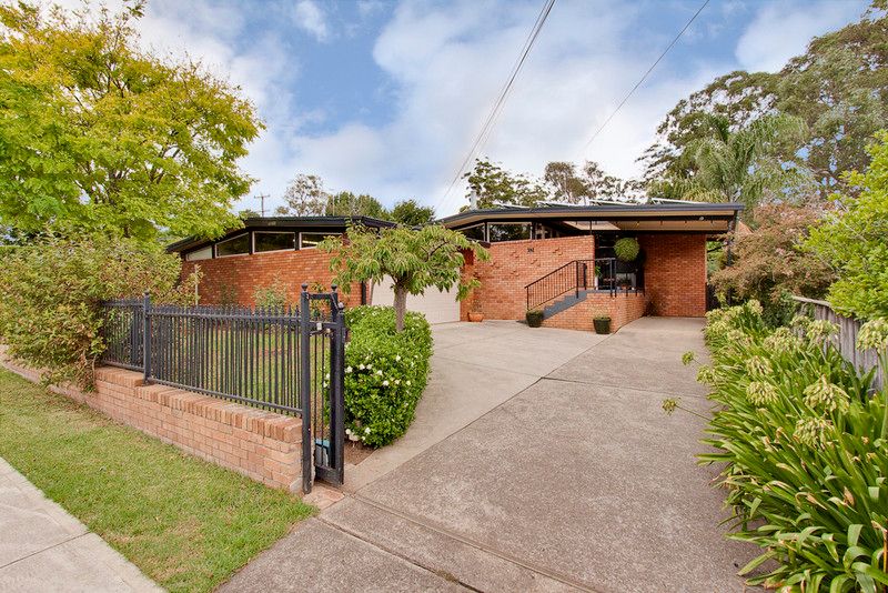 13  Parsonage Road, CASTLE HILL NSW 2154