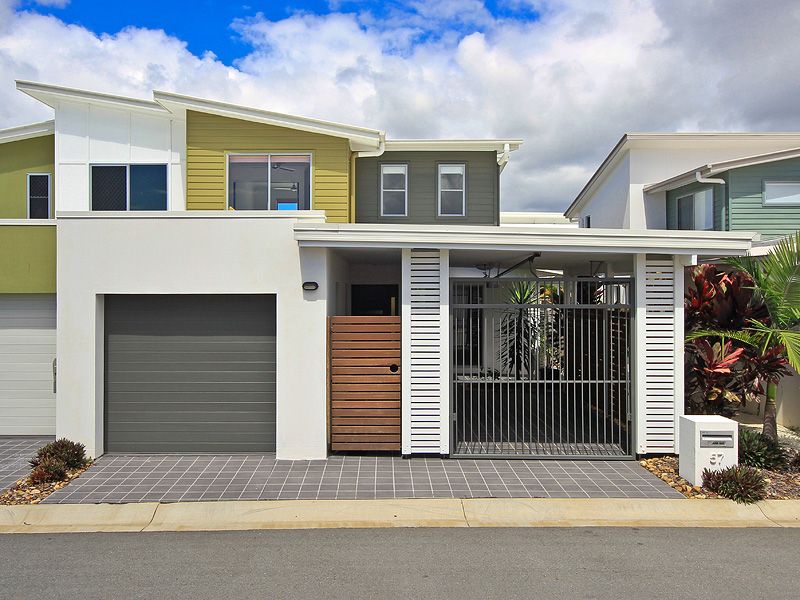57 Venice Street, BURLEIGH WATERS QLD 4220
